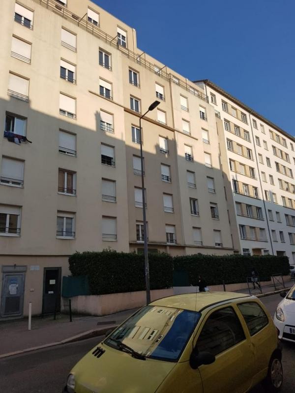 Location Appartement à Saint-Étienne 1 pièce