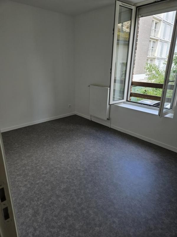 Location Appartement à Châlons-en-Champagne 1 pièce