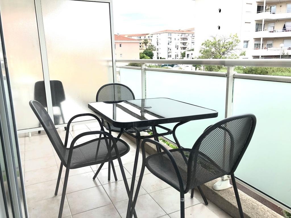 Location Appartement à Antibes 1 pièce