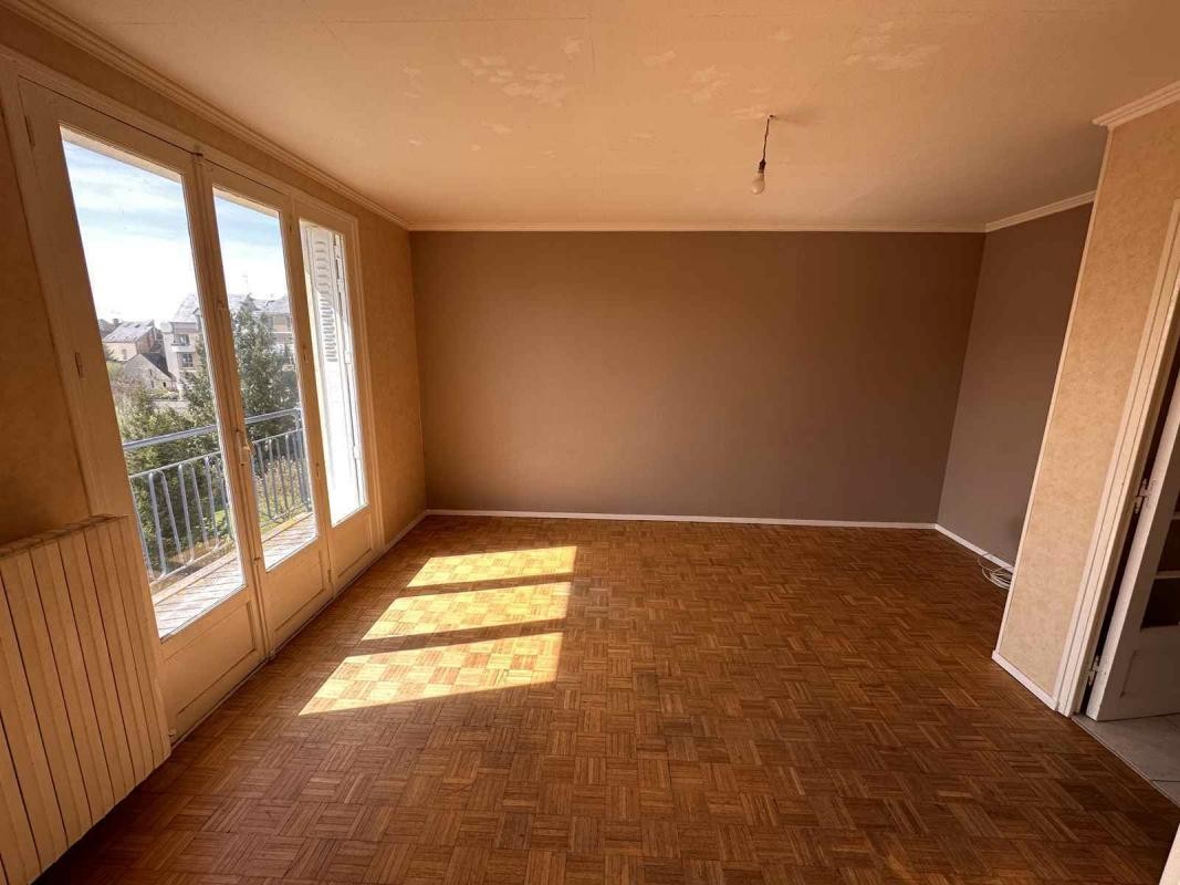 Vente Appartement à Nogent-le-Rotrou 4 pièces