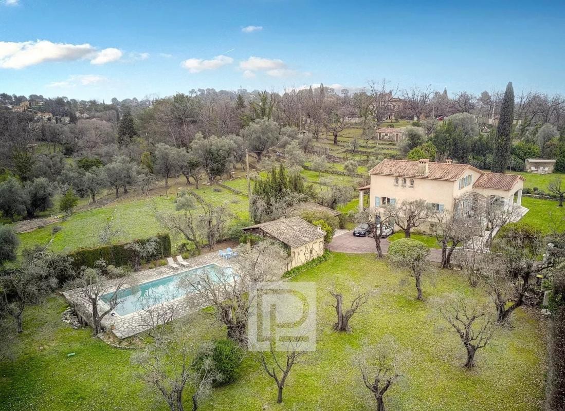 Vente Maison à Châteauneuf-Grasse 9 pièces