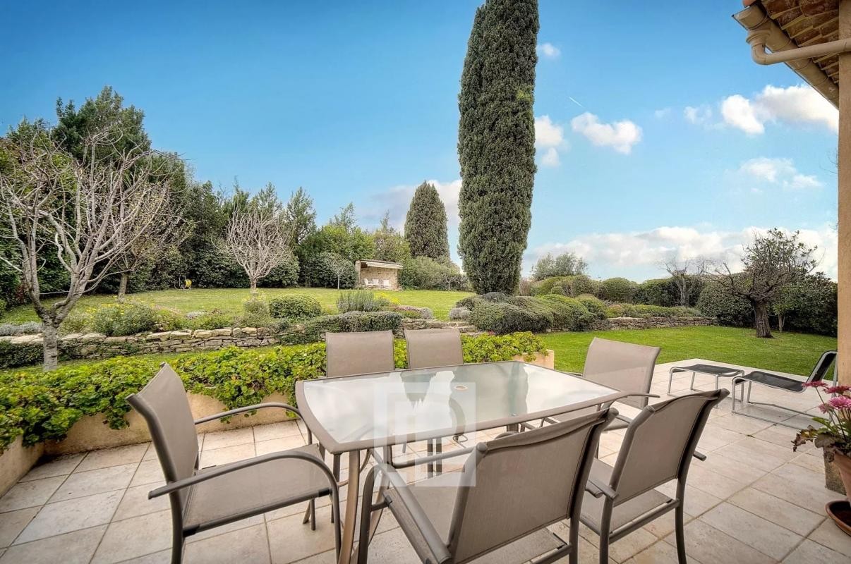 Vente Maison à Châteauneuf-Grasse 9 pièces