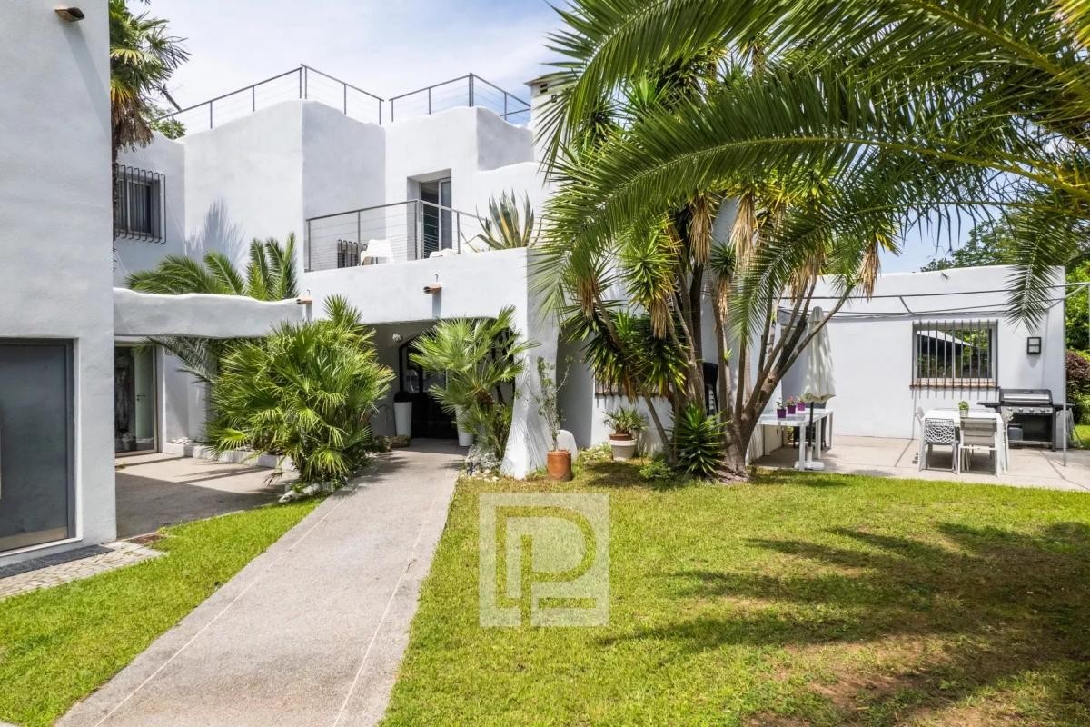 Vente Maison à Cagnes-sur-Mer 8 pièces