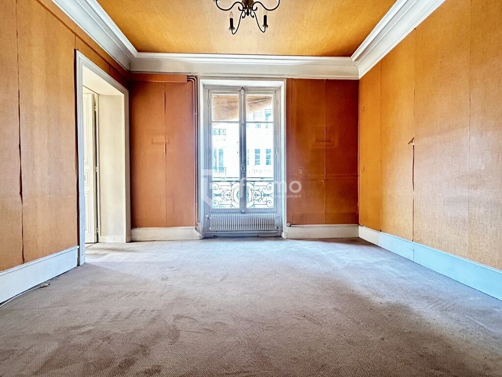 Vente Appartement à Paris Butte-Montmartre 18e arrondissement 3 pièces