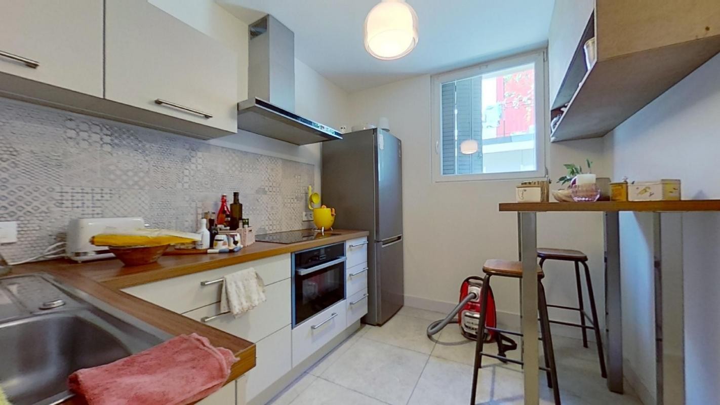 Location Appartement à Fontaines-sur-Saône 2 pièces