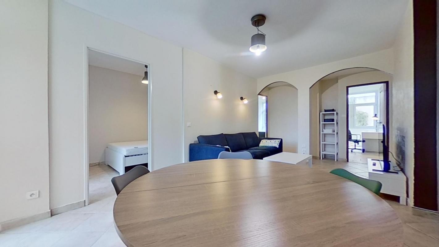 Location Appartement à Lyon 8e arrondissement 5 pièces