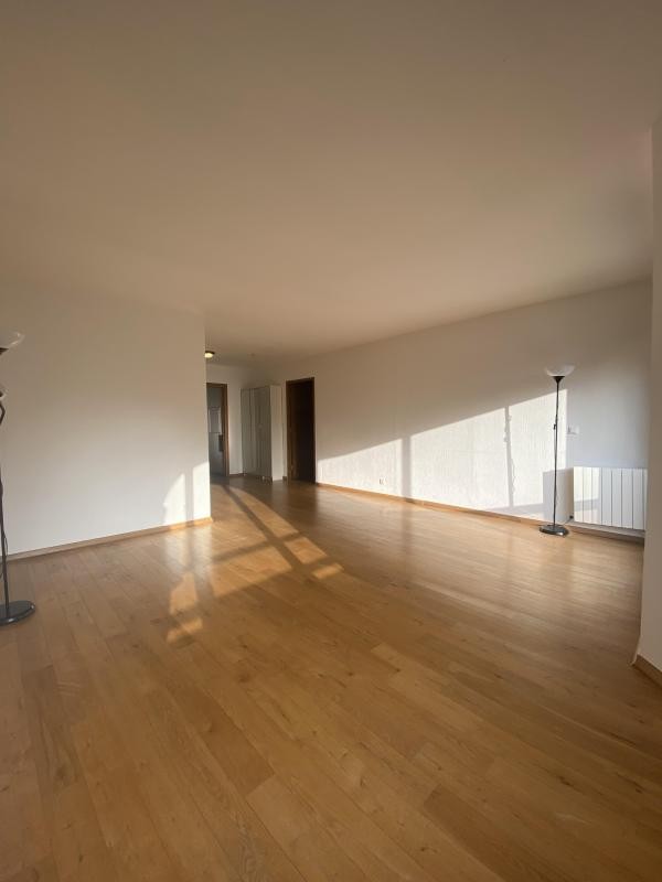 Location Appartement à Écully 5 pièces