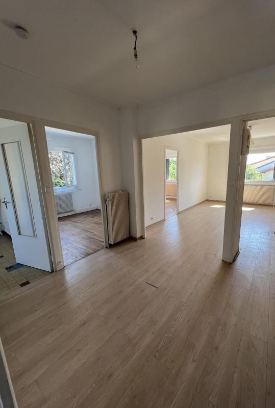 Location Appartement à Villeurbanne 5 pièces