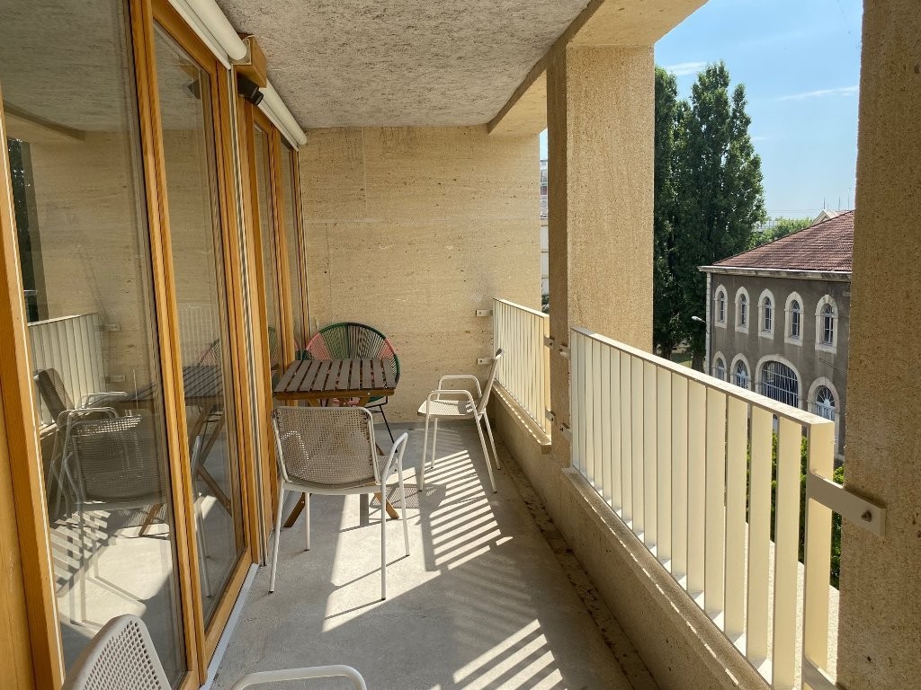 Location Appartement à Caluire-et-Cuire 6 pièces