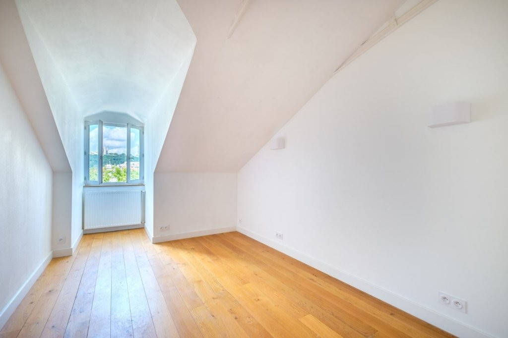 Location Appartement à Lyon 6e arrondissement 5 pièces