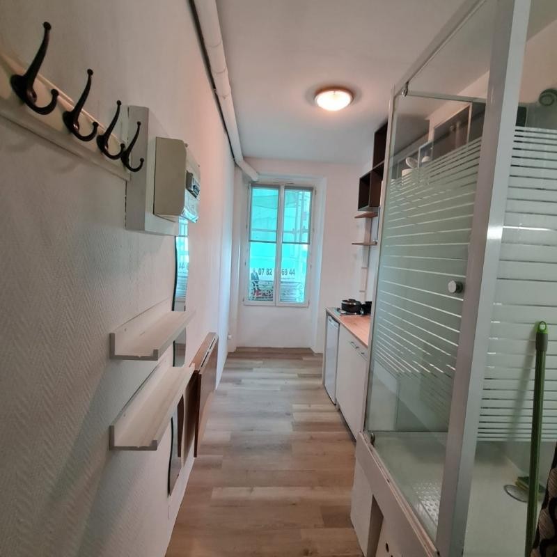 Vente Appartement à Paris Entrepôt 10e arrondissement 2 pièces