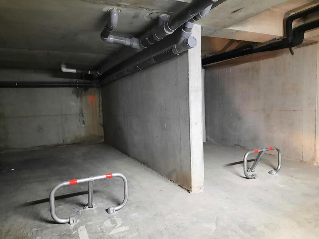 Location Garage / Parking à Caluire-et-Cuire 0 pièce