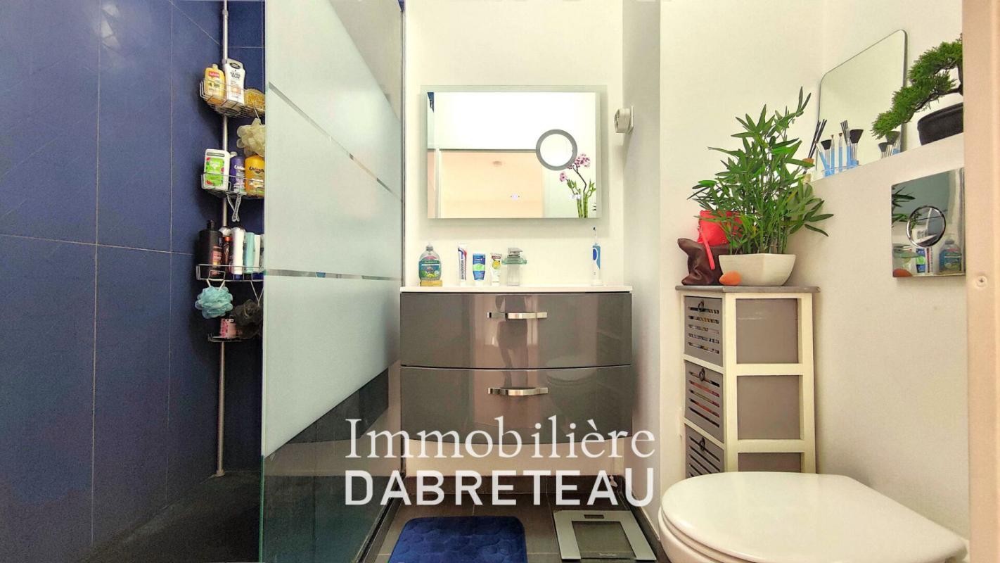 Vente Appartement à Lyon 8e arrondissement 3 pièces