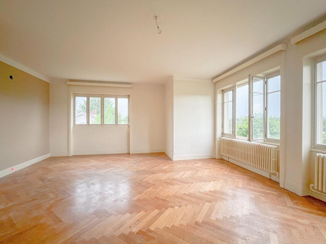 Vente Appartement à Charbonnières-les-Bains 4 pièces