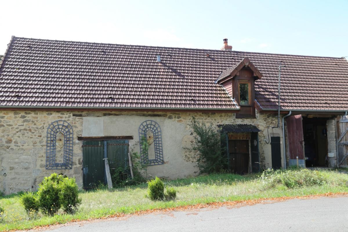 Vente Maison à Charbonnat 3 pièces