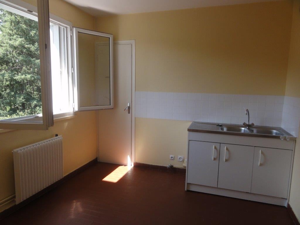 Location Appartement à le Creusot 2 pièces