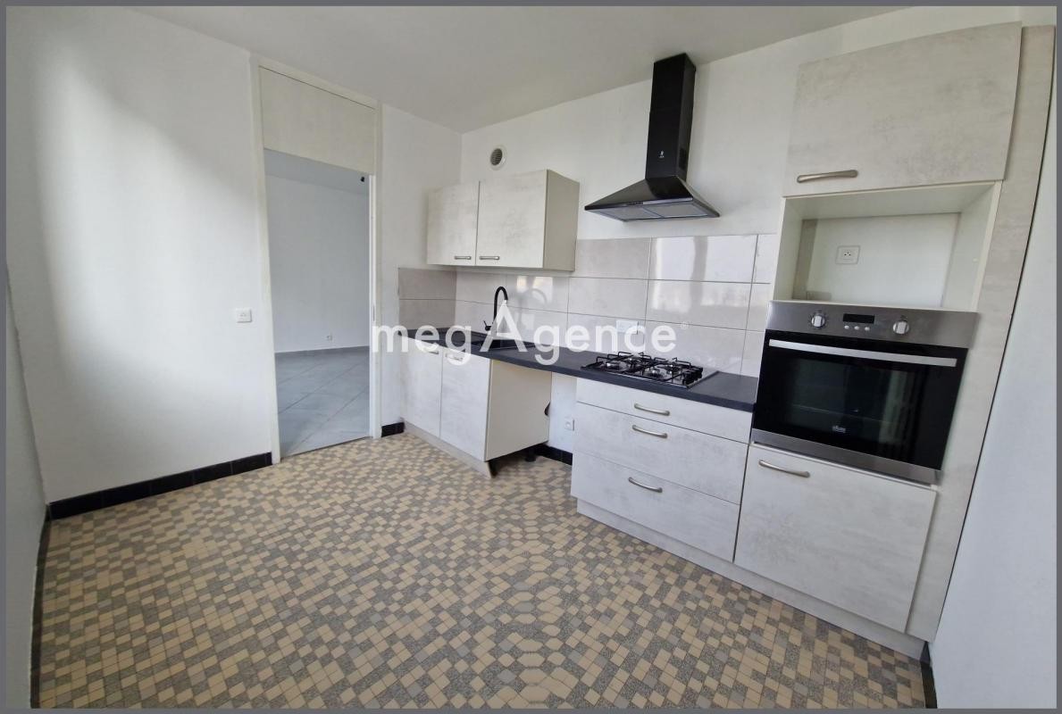 Vente Appartement à Lyon 8e arrondissement 5 pièces