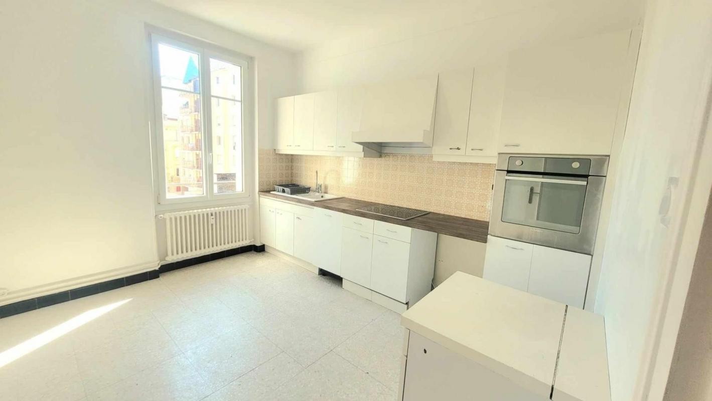 Location Appartement à Saint-Étienne 3 pièces