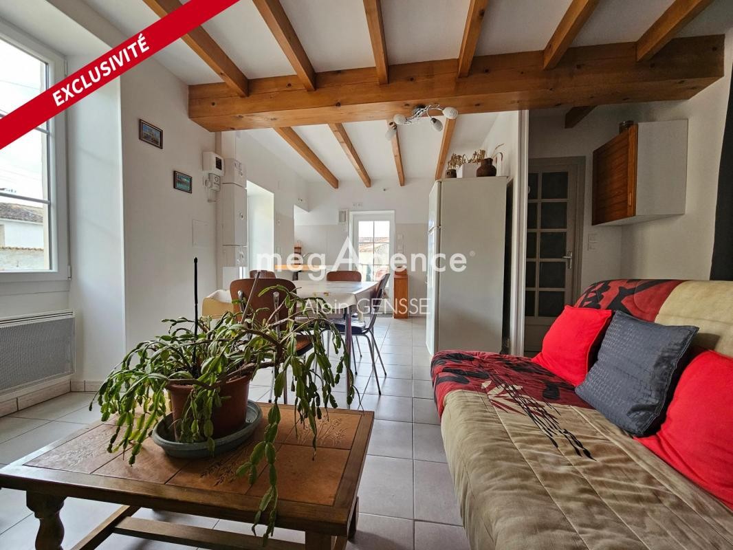 Vente Maison à Saint-Jean-d'Angély 3 pièces