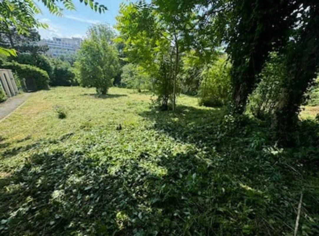 Vente Terrain à Saint-Germain-en-Laye 0 pièce