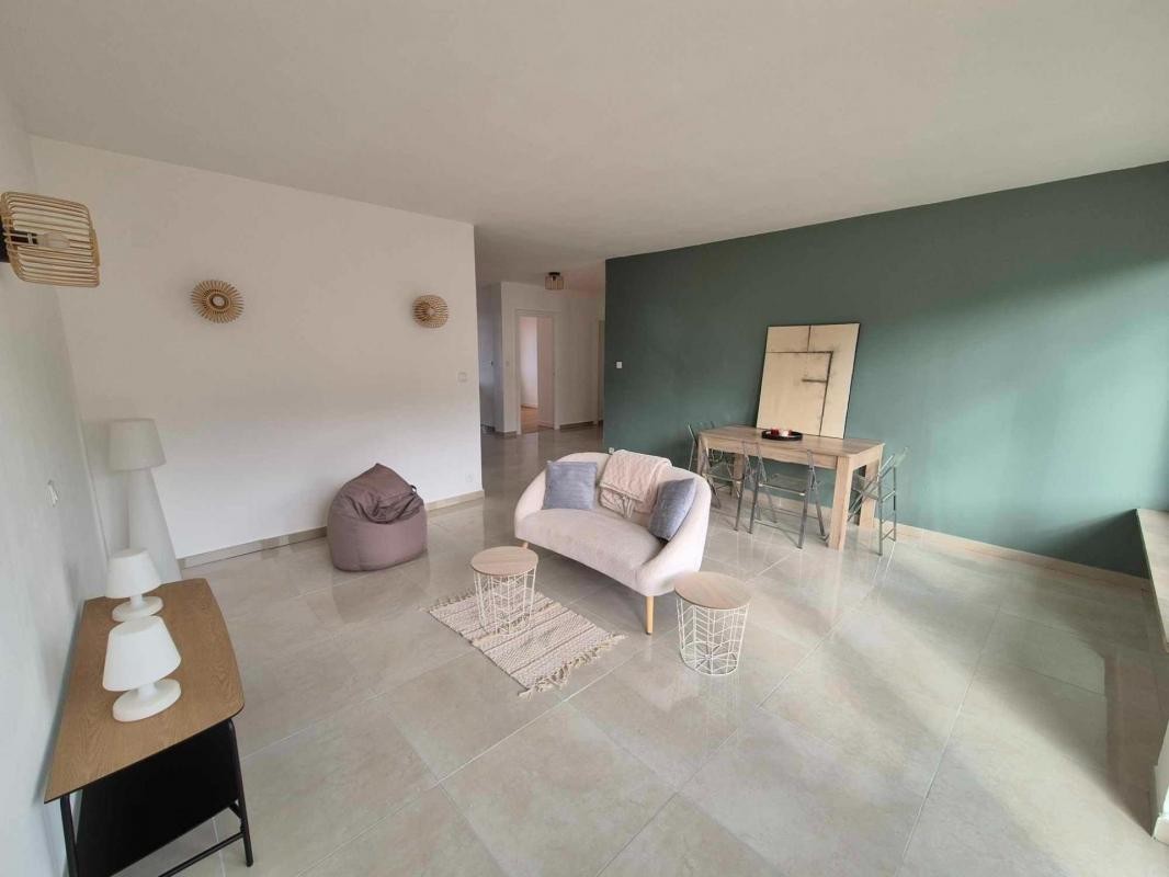 Vente Appartement à Saint-Étienne 6 pièces