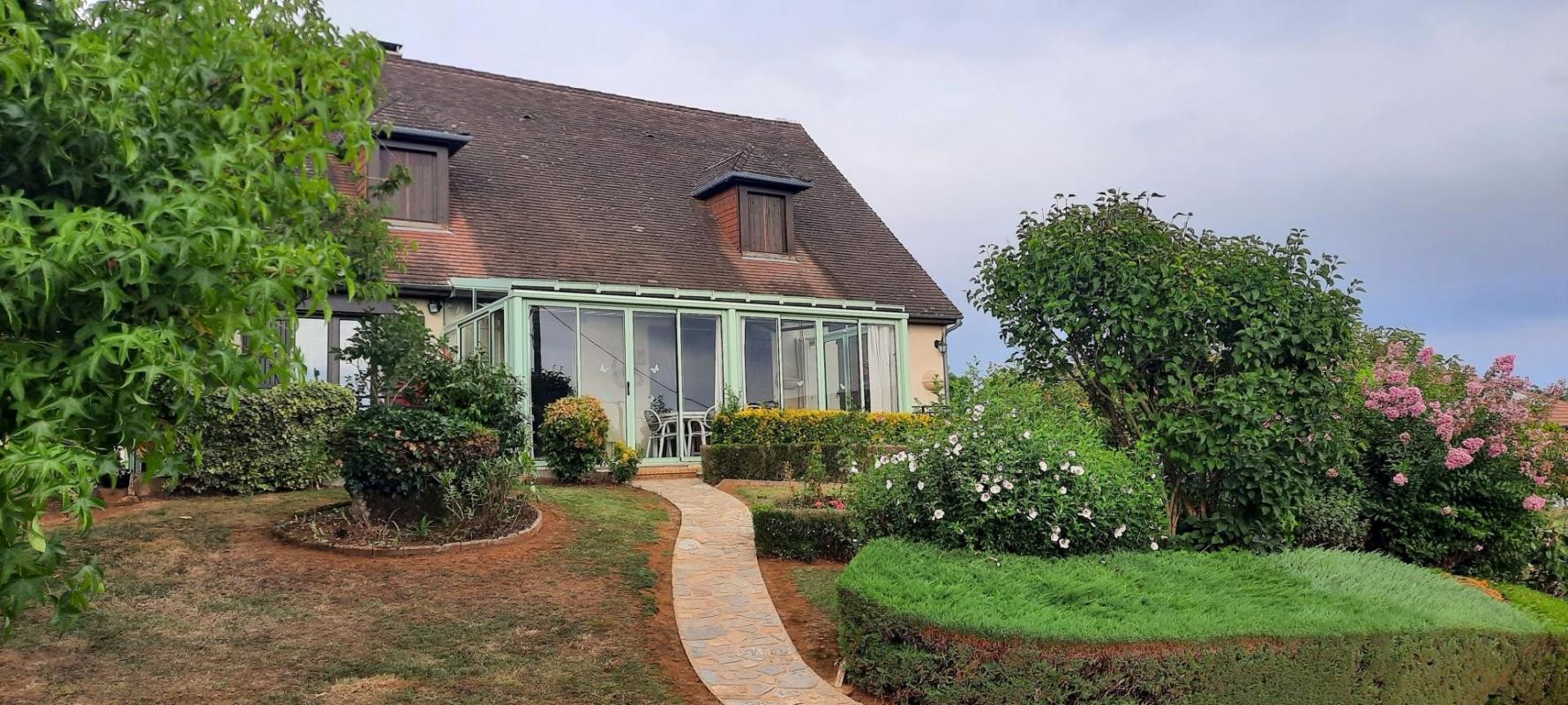 Vente Maison à Thiviers 9 pièces