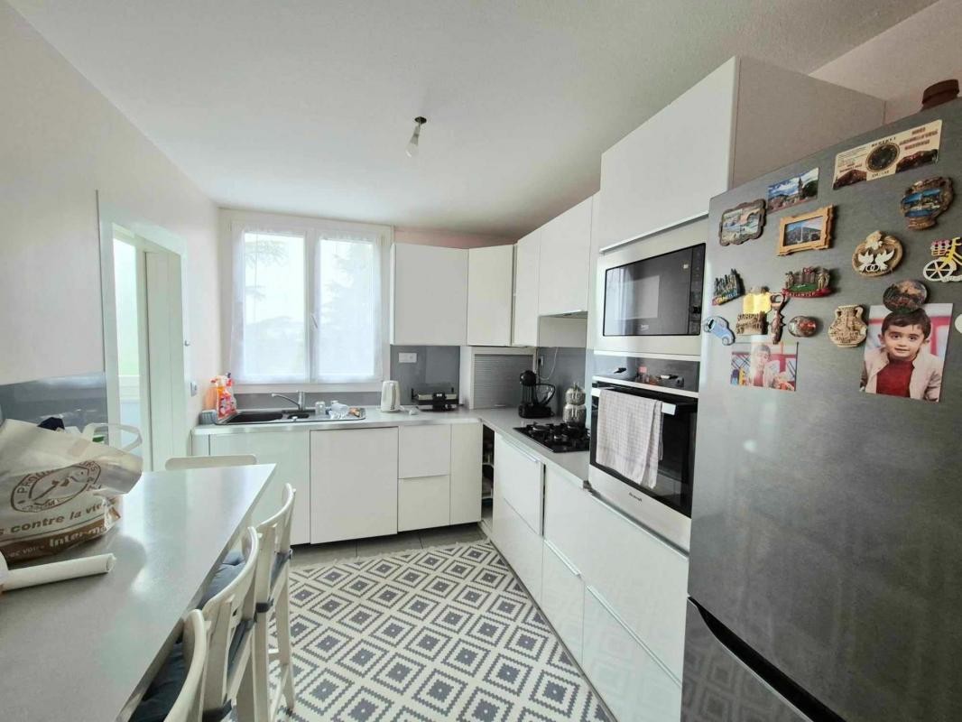 Vente Appartement à Saint-Étienne 6 pièces