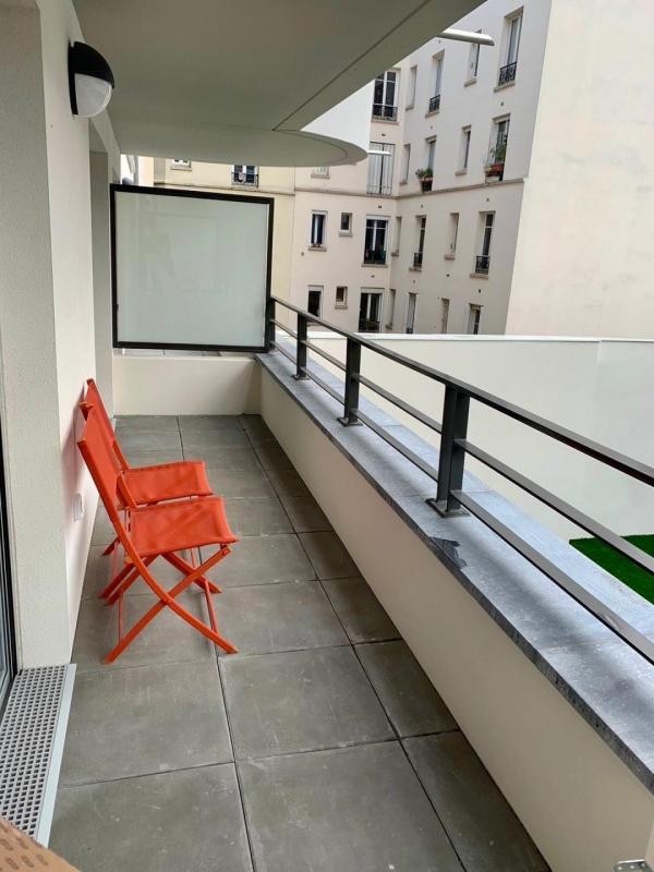 Location Appartement à Paris Buttes-Chaumont 19e arrondissement 2 pièces