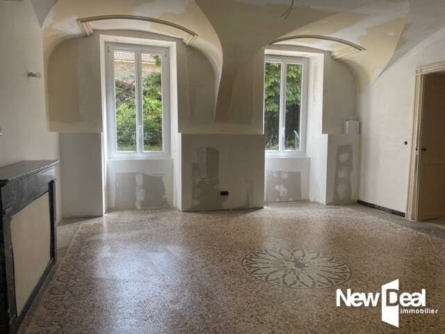 Vente Appartement à Remoulins 15 pièces