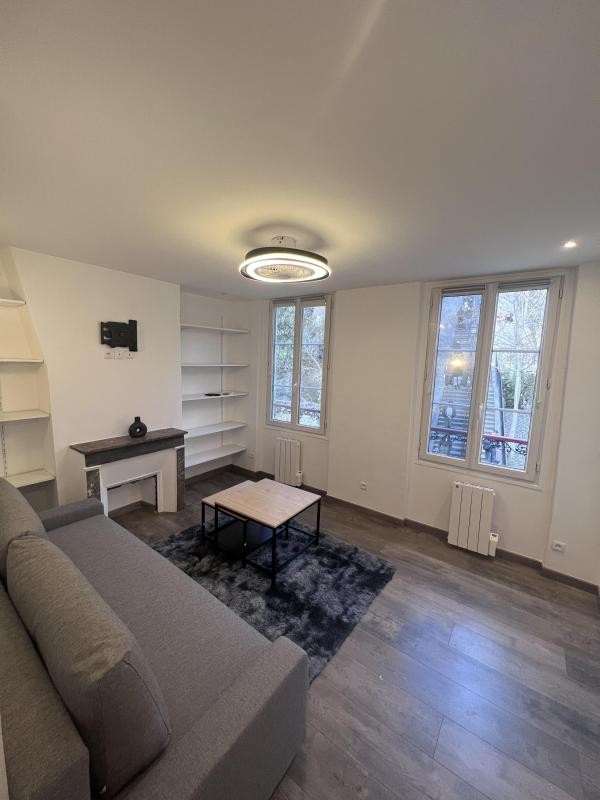 Location Appartement à Paris Butte-Montmartre 18e arrondissement 2 pièces