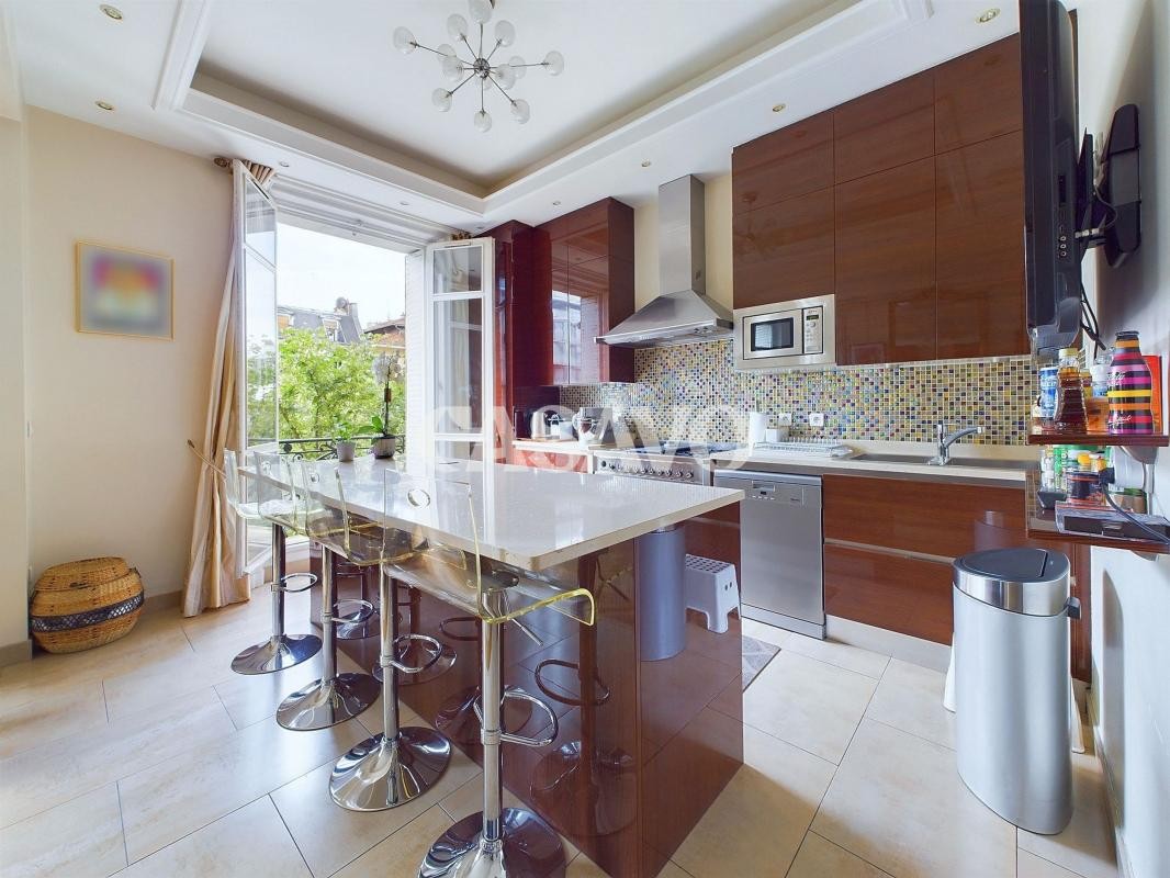 Vente Appartement à Paris Élysée  8e arrondissement 5 pièces