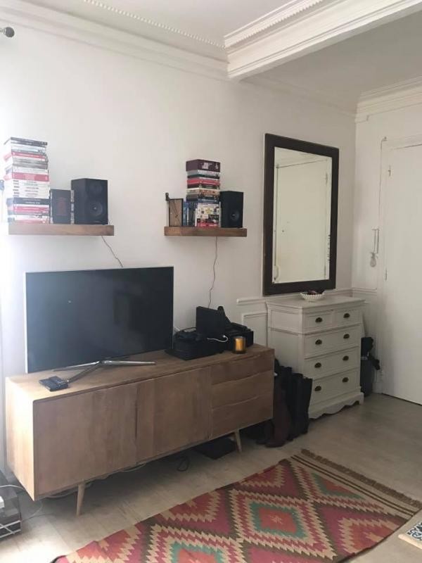 Location Appartement à Paris Entrepôt 10e arrondissement 2 pièces