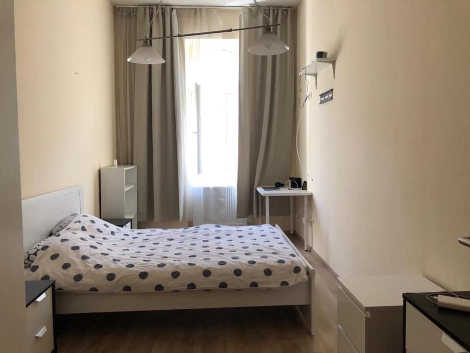 Location Appartement à Paris Buttes-Chaumont 19e arrondissement 2 pièces