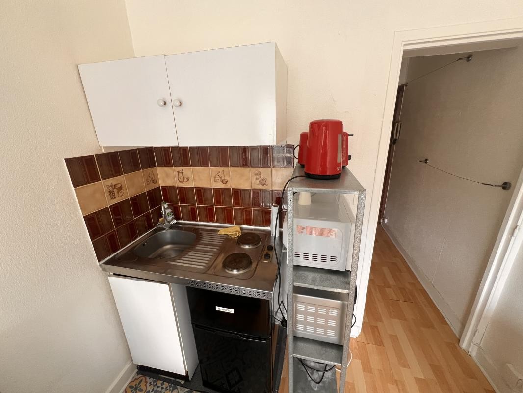 Location Appartement à Paris Buttes-Chaumont 19e arrondissement 1 pièce