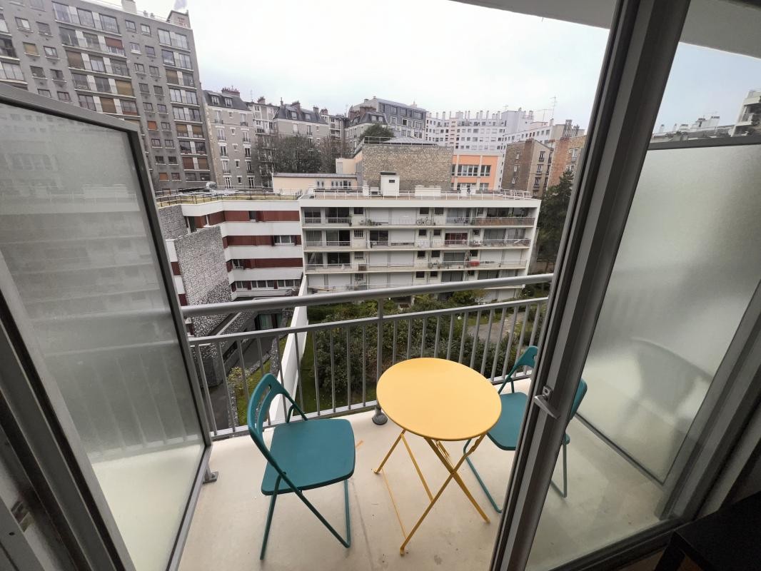 Location Appartement à Paris Buttes-Chaumont 19e arrondissement 1 pièce