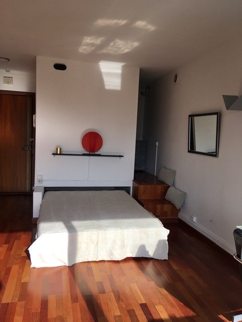 Location Appartement à Paris Buttes-Chaumont 19e arrondissement 1 pièce