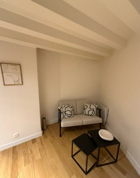 Location Appartement à Paris Buttes-Chaumont 19e arrondissement 2 pièces