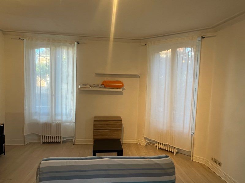 Location Appartement à Corbeil-Essonnes 1 pièce