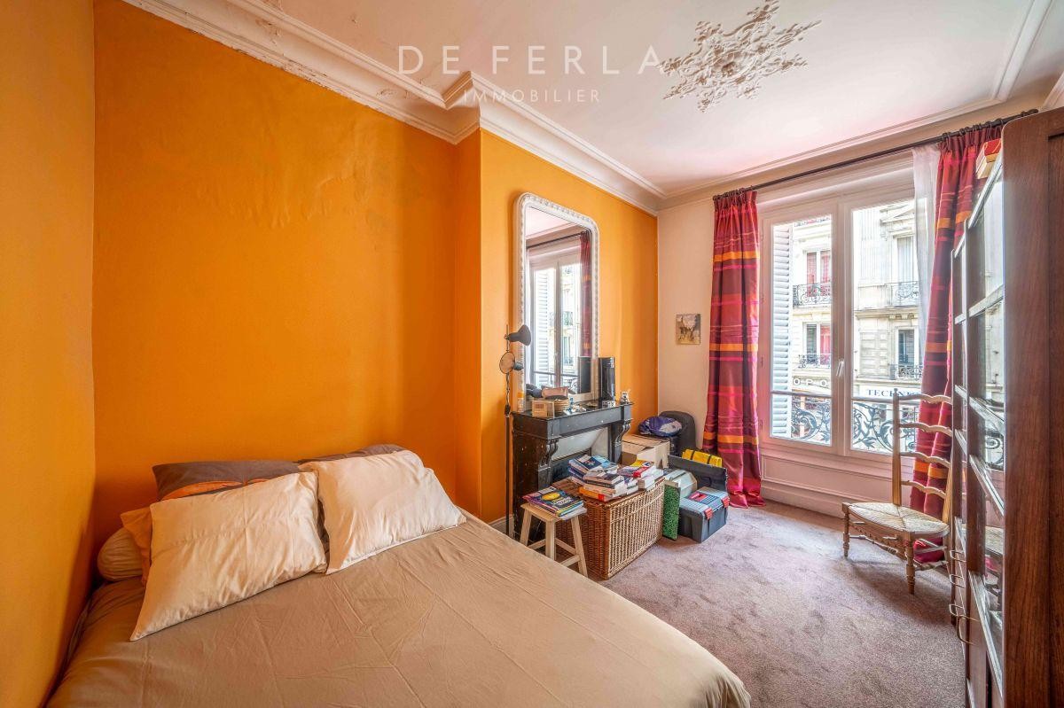 Vente Appartement à Paris Entrepôt 10e arrondissement 5 pièces