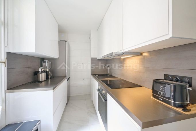 Location Appartement à Paris Louvre 1er arrondissement 2 pièces