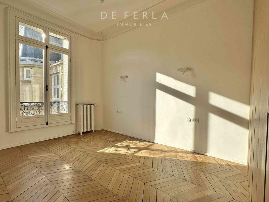 Location Appartement à Paris Passy 16e arrondissement 7 pièces