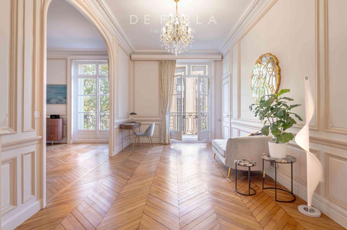 Location Appartement à Paris Passy 16e arrondissement 7 pièces