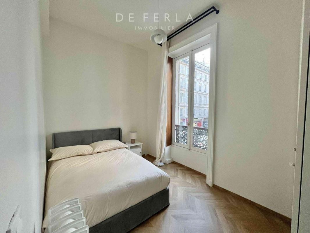 Location Appartement à Paris Élysée  8e arrondissement 6 pièces