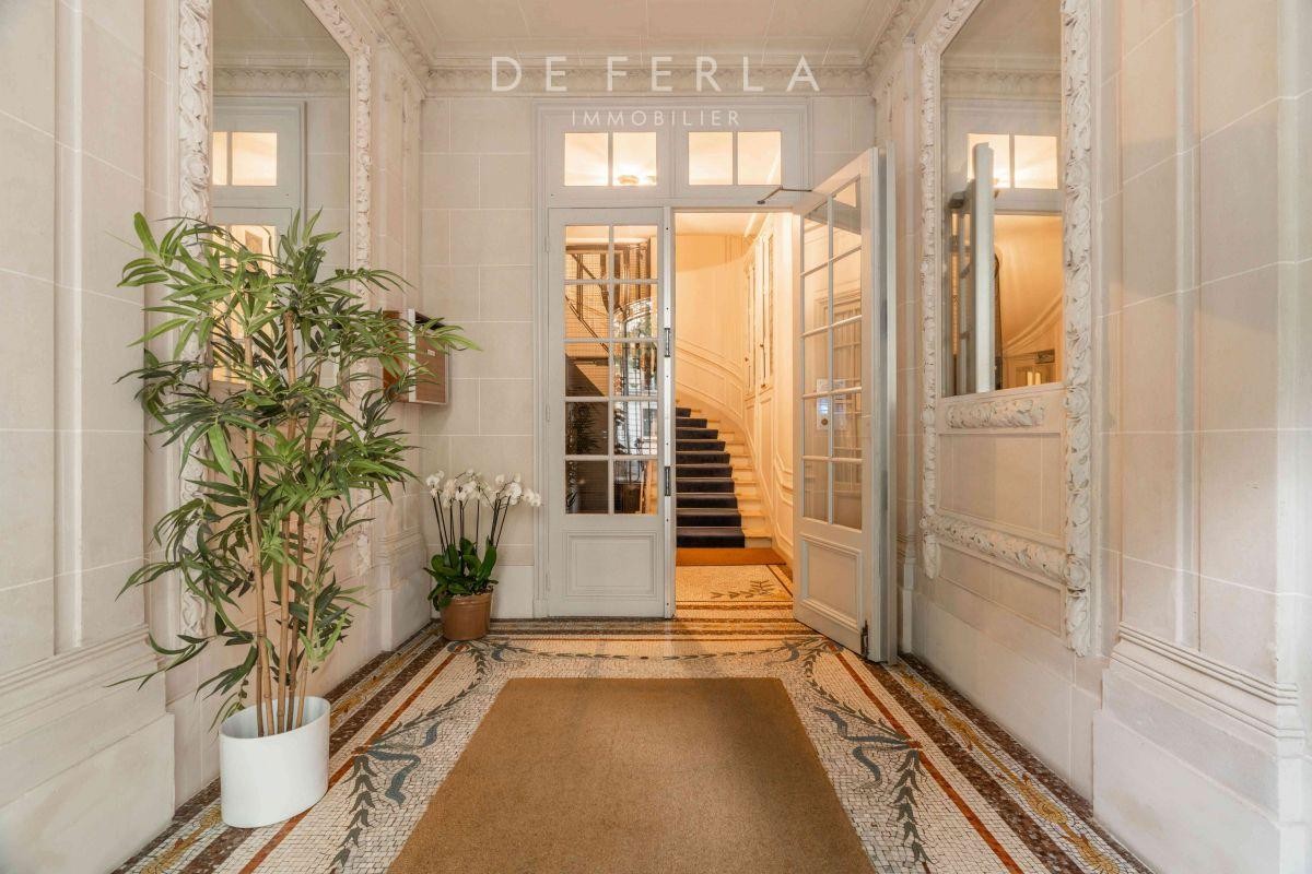 Vente Appartement à Paris Palais-Bourbon 7e arrondissement 5 pièces