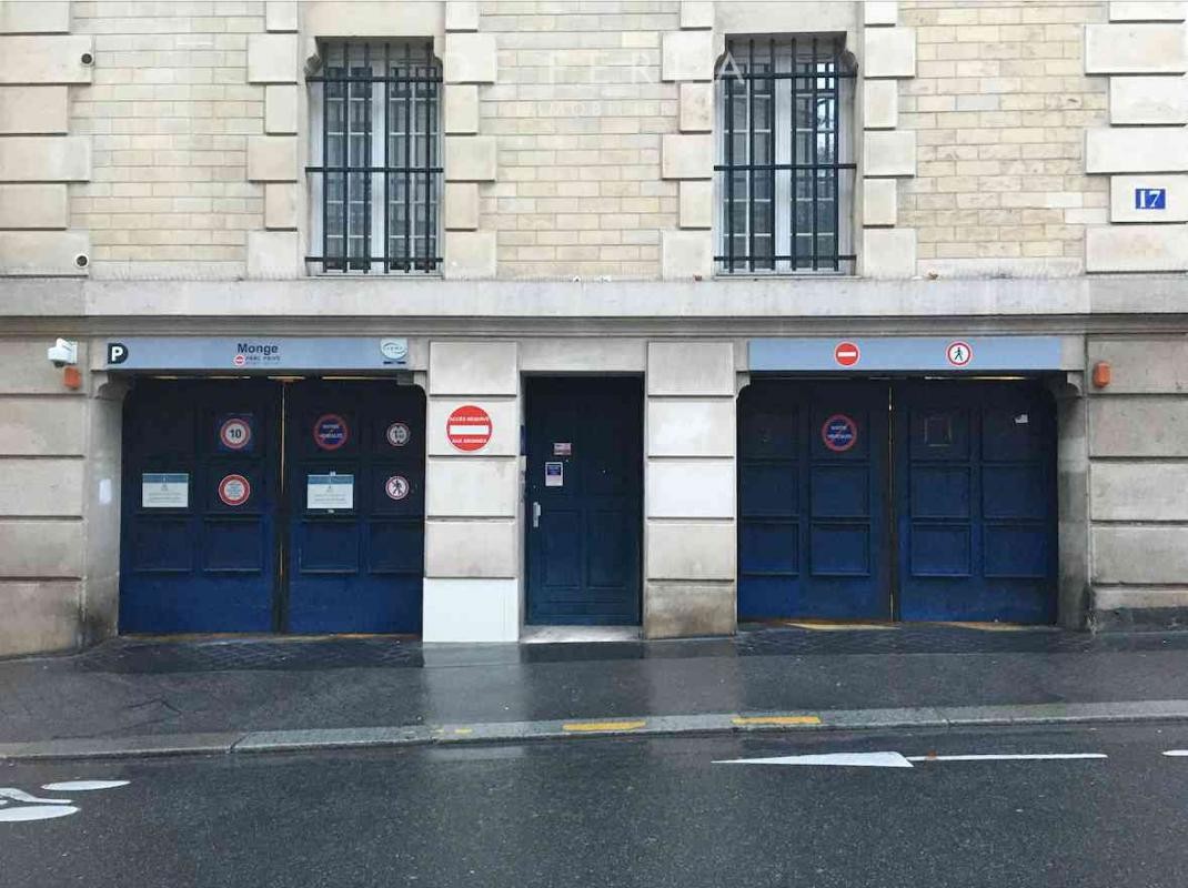 Location Garage / Parking à Paris Panthéon 5e arrondissement 0 pièce