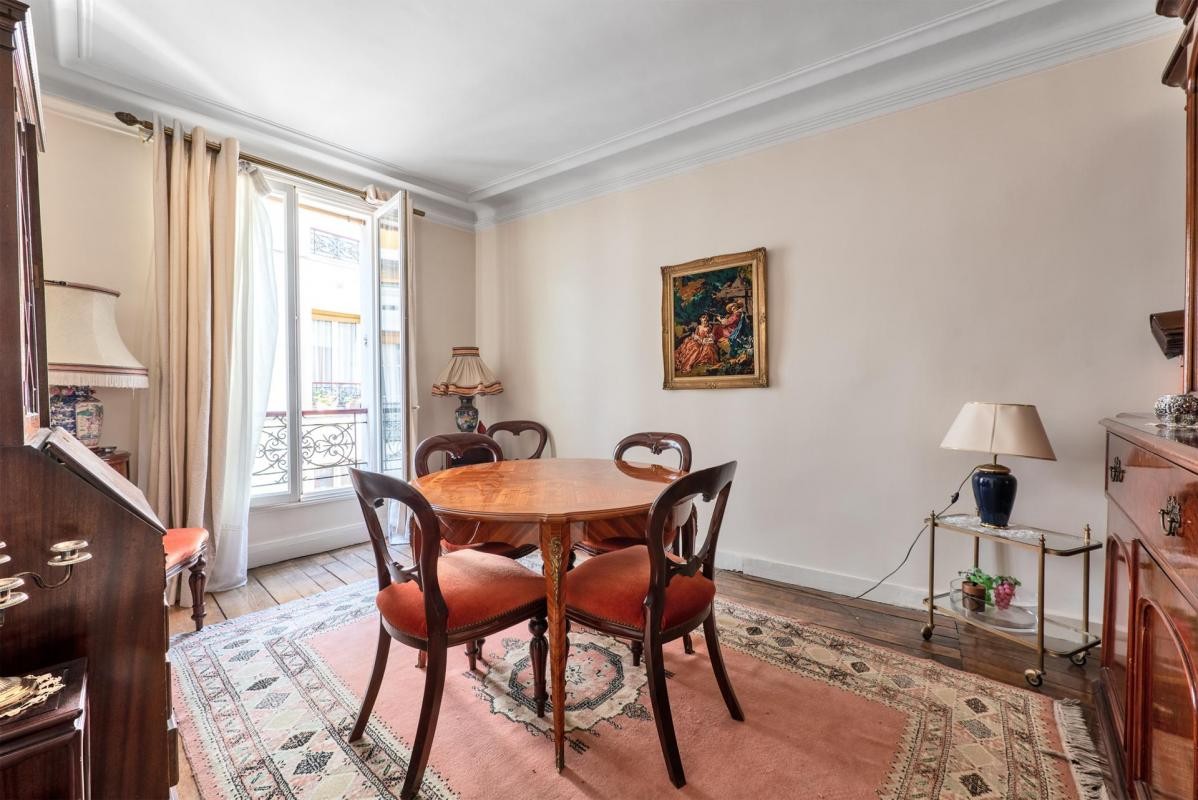 Vente Appartement à Paris Butte-Montmartre 18e arrondissement 3 pièces