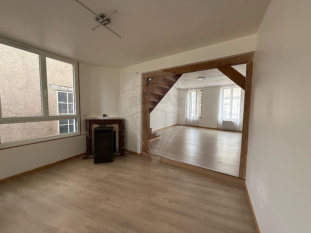 Vente Appartement à Cosne-Cours-sur-Loire 6 pièces