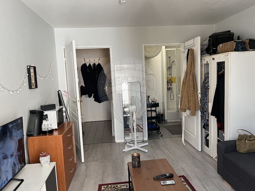 Vente Appartement à Paris Buttes-Chaumont 19e arrondissement 1 pièce