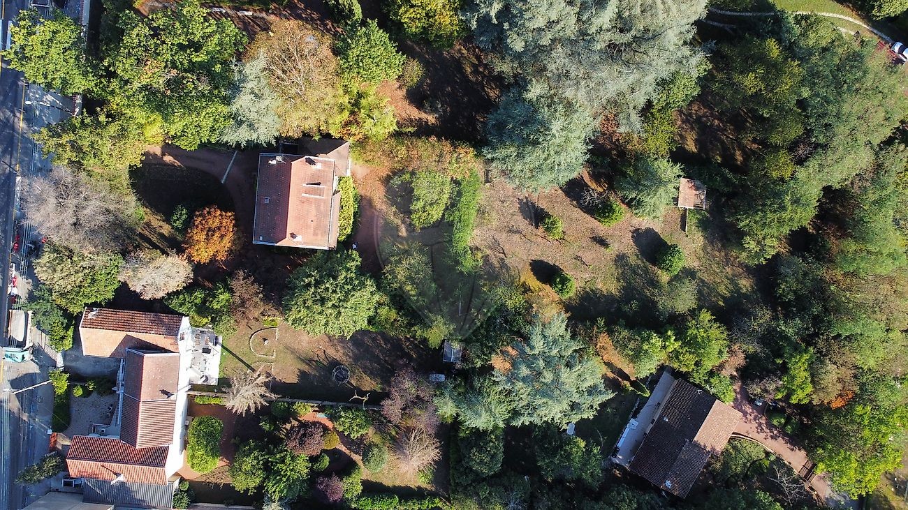 Vente Terrain à Charbonnières-les-Bains 0 pièce