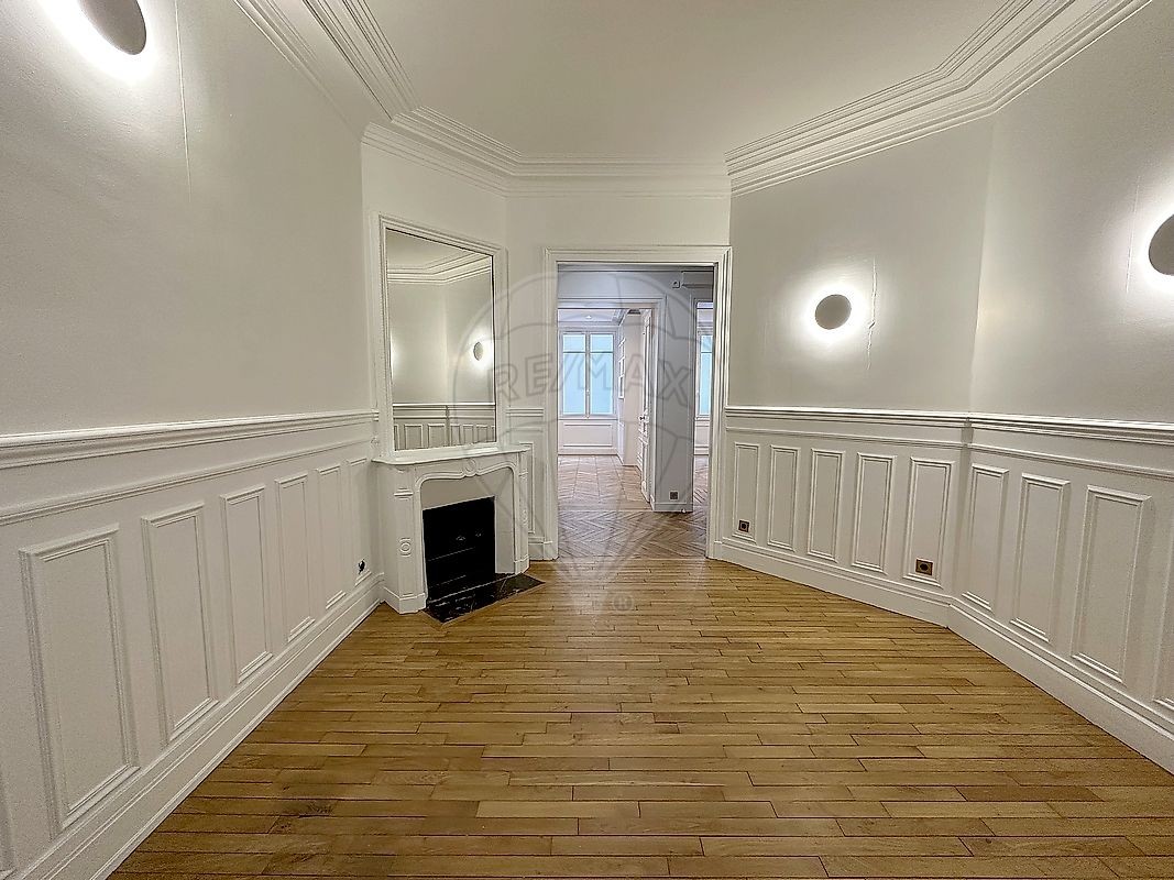 Vente Appartement à Paris Élysée  8e arrondissement 4 pièces